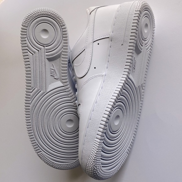 Nike Air Force 1 ‘07 - Picture 3 of 7